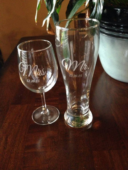 Mr and Mrs beer Glass Set